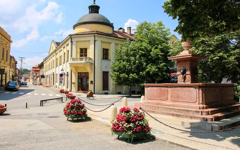 Česma Četiri lava